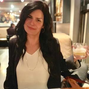 Meet your Posher, Mercedes